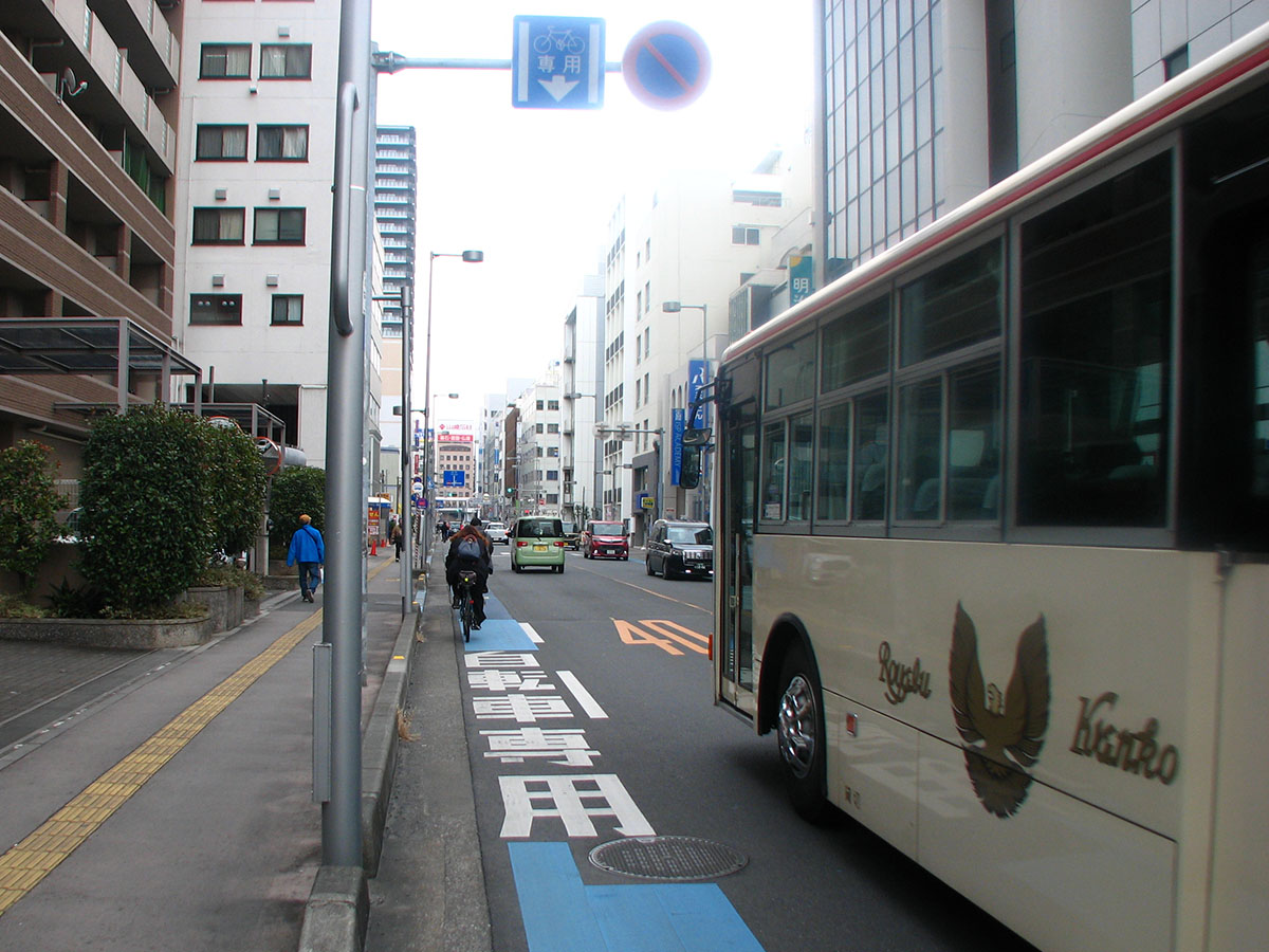 自転車専用レーン