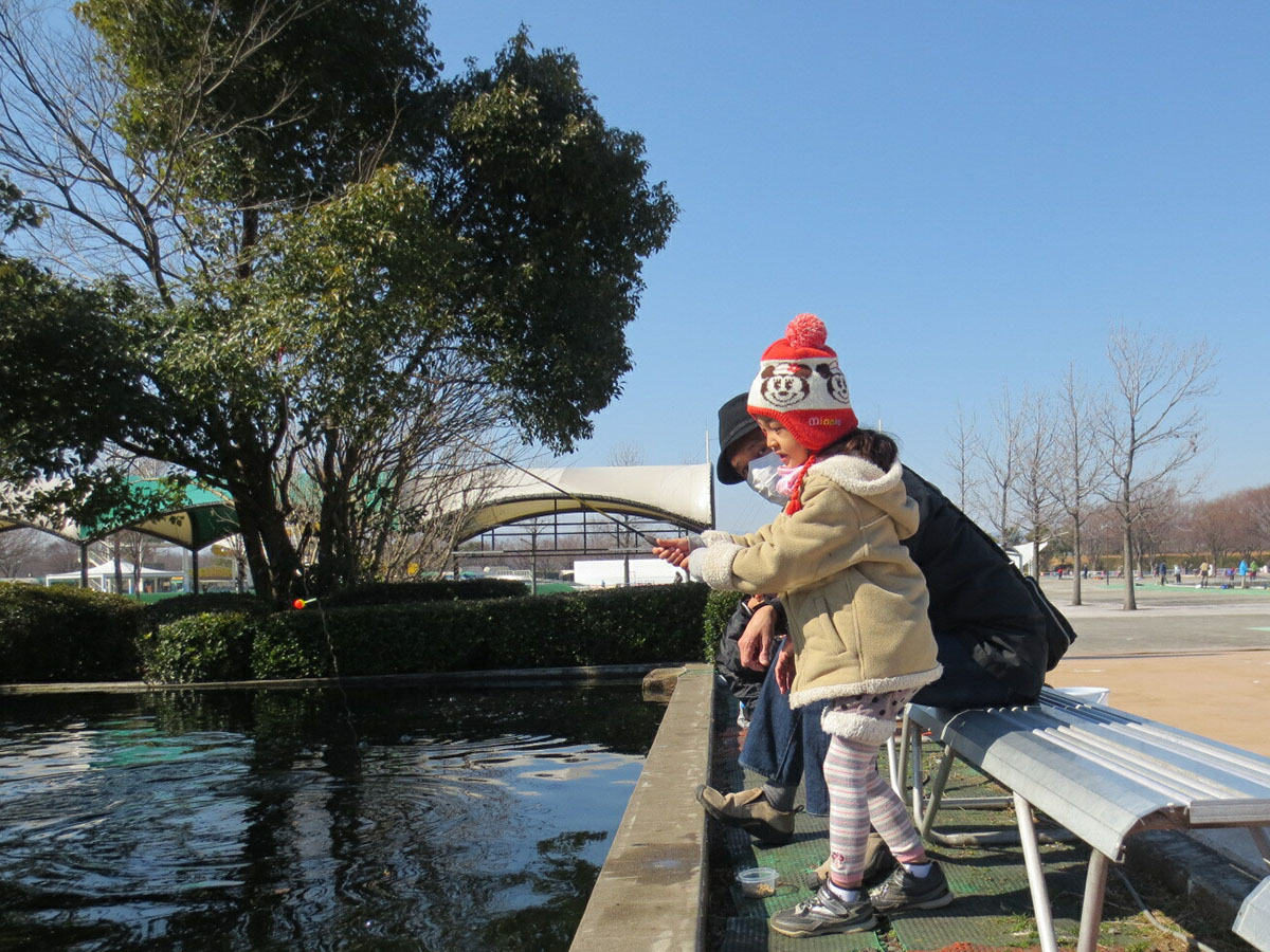川越水上公園プール 冬の釣り堀